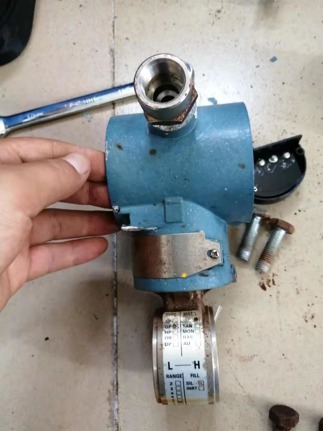 电容差压羞羞答答视频拆卸查看内部结构