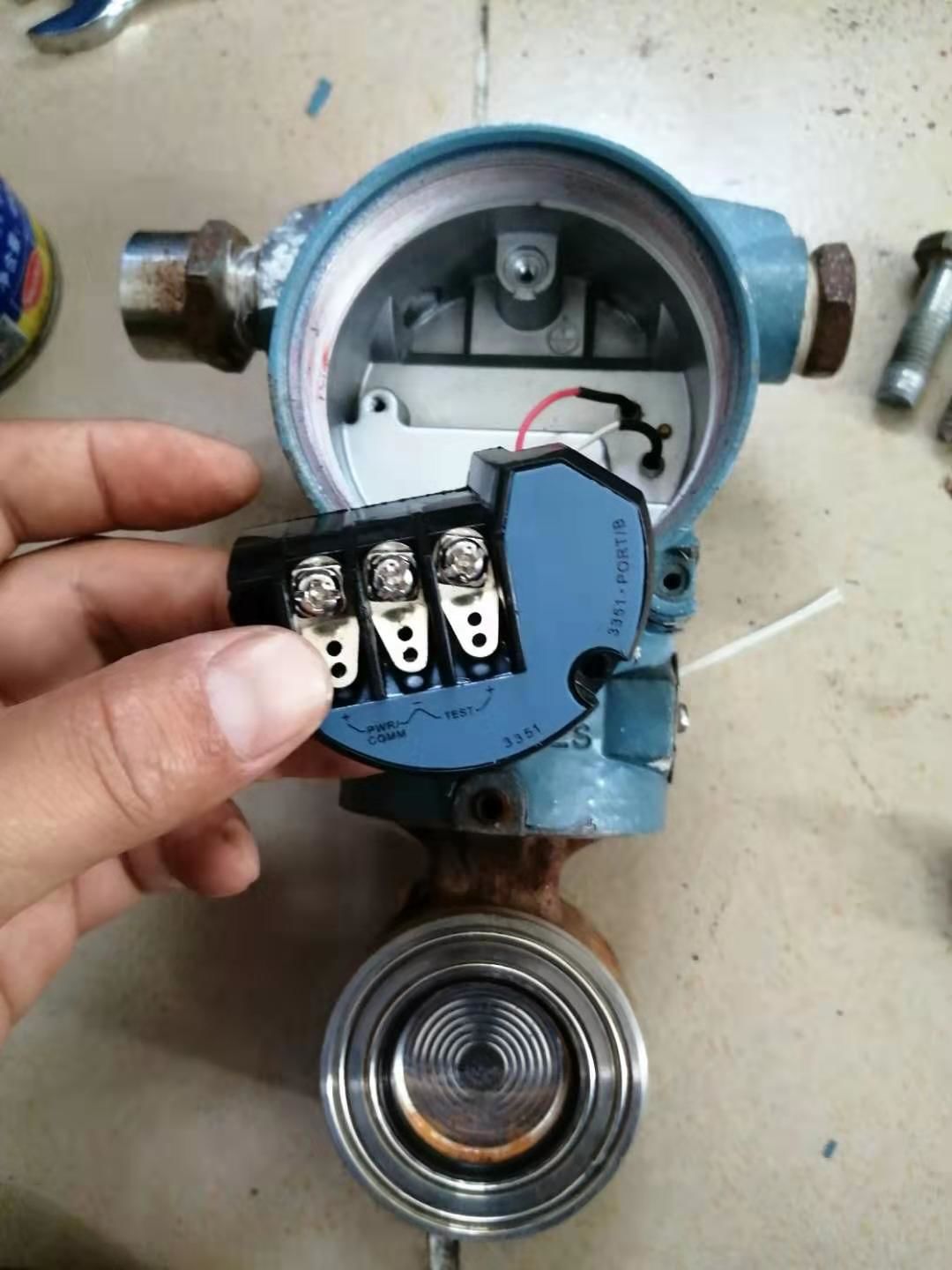 电容差压羞羞答答视频拆卸查看内部结构